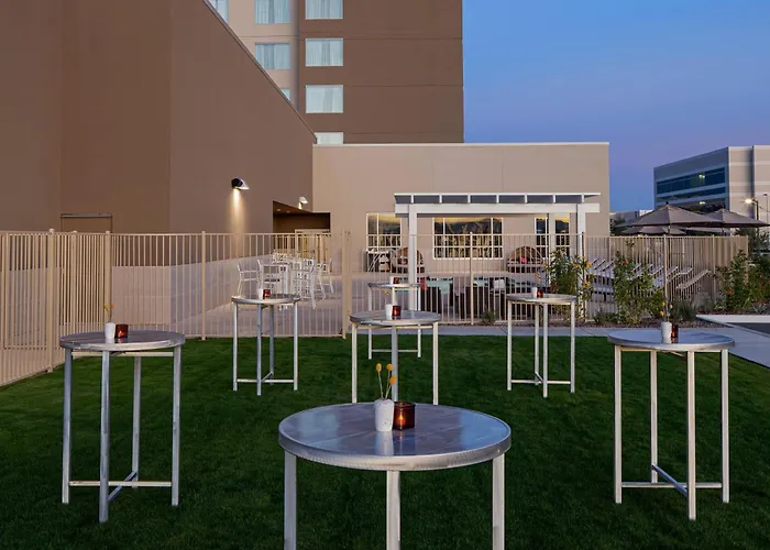 Marriott Phoenix 4*