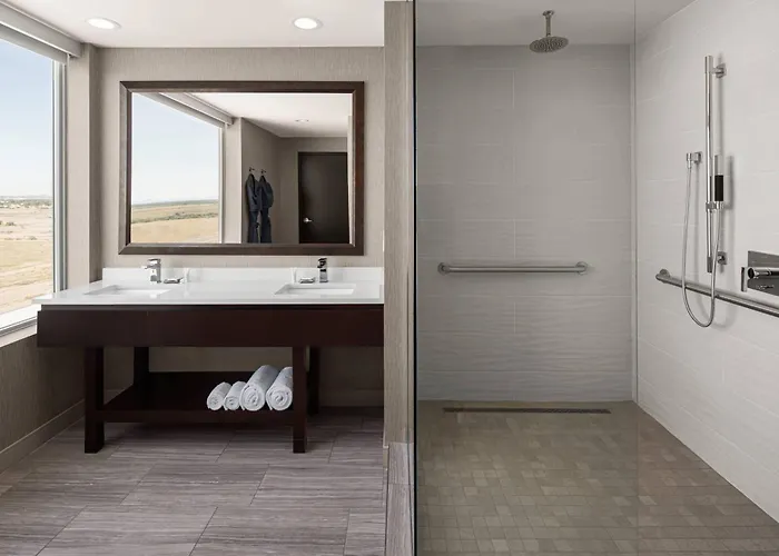 Marriott Phoenix 4*